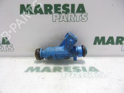 Used Injector FIAT BRAVO I (182_) 1.2 16V 80 (80 hp) 31466097