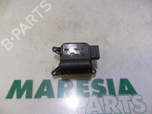 other-lancia-thesis-841_-2002-2003-2004-2005-2006-2007-2008-2009-31503100 main image