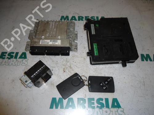 Used Engine control unit (ECU) RENAULT MEGANE III Grandtour (KZ0/1) 1.5 dCi (KZ09, KZ0D, KZ1G, KZ29, KZ14, KZ1W, KZ10, KZ1F,... (110 hp) 31532110