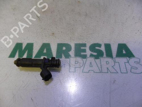 Used Injector PEUGEOT 407 SW (6E_, 6D_) 2.0 16V (140 hp) 31435327
