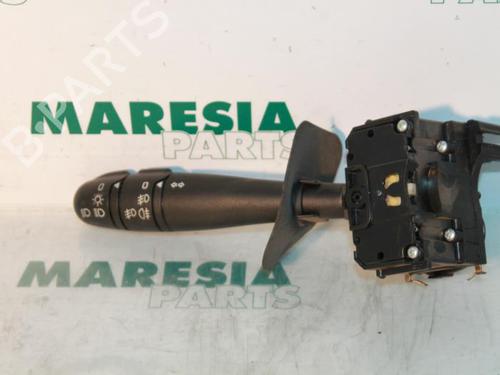 Used Steering column stalk RENAULT SCÉNIC I MPV (JA0/1_, FA0_) 1.6 BiFuel (JA04) (107 hp) 31492072