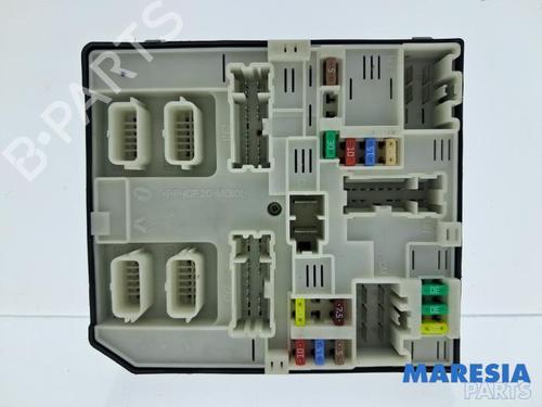 Used Fuse box RENAULT SCÉNIC III (JZ0/1_) 1.5 dCi (110 hp) 32394928
