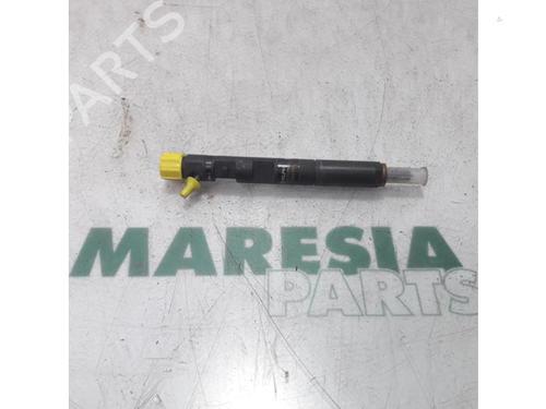 Używane Wtryskiwacz RENAULT TWINGO II (CN0_) 1.5 dCi 90 (86 hp) 31383873