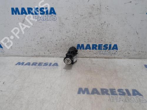 Used Ignition barrel FIAT PANDA (312_, 319_) 0.9 (312PXN1A, 312PXN11) (80 hp) 31472396