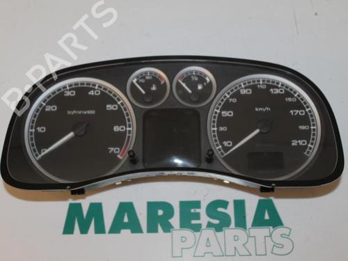 Used Instrument cluster PEUGEOT 307 (3A/C) 1.6 16V (109 hp) 31407174