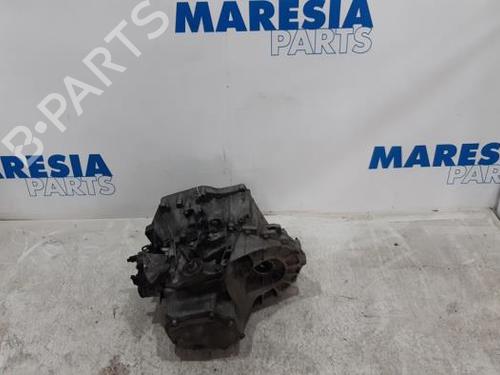 Used Gearbox Gearbox PEUGEOT 5008 (0U_, 0E_) 1.6 HDi (110 hp) 31533060 31533060