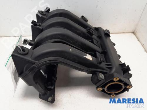 Used Injection rail RENAULT TWINGO II (CN0_) 1.2 16V (CN0K, CN0V, CN0A) (76 hp) 31402086