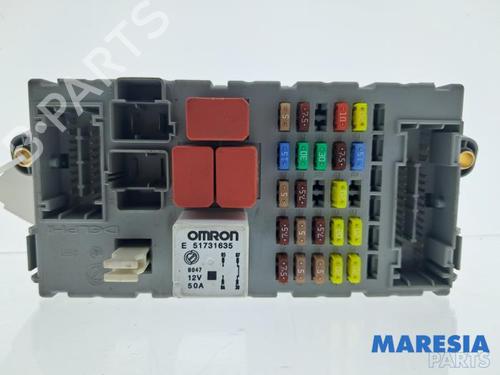 Used Fuse box Fuse box LANCIA DELTA III (844_) 1.4 (844.AXA1A) (120 hp) 32746231 32746231