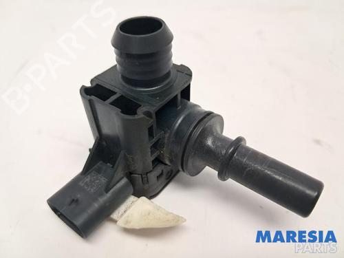 Used Electronic sensor OPEL CORSA F (P2JO) 1.2 (68) (131 hp) 31415426