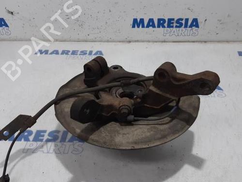 Used Right front steering knuckle Right front steering knuckle PEUGEOT 4007 (VU_, VV_) 2.4 16V (170 hp) 31454123 31454123