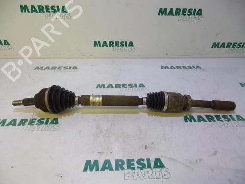 right-front-driveshaft-renault-laguna-ii-grandtour-kg01_-2001-2002-2003-2004-2005-2006-2007-31460547 main image