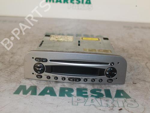 Used Radio ALFA ROMEO 147 (937_) 1.6 16V T.SPARK ECO (937.AXA1A, 937.BXA1A) (105 hp) 31470129