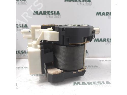 Used Front right seatbelt FIAT PUNTO (188_) 1.9 JTD (86 hp) 31494945