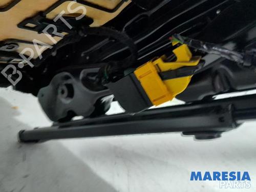 Left front seat PEUGEOT 2008 I (CU_) 1.6 HDi | BP31477991C15 