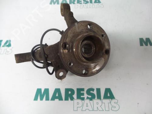 Used Left front steering knuckle RENAULT MODUS / GRAND MODUS (F/JP0_) 1.2 (JP0C, JP0K, FP0C, FP0K, FP0P, JP0P, JP0T) (75 hp) 31529450