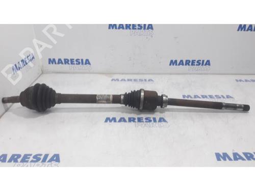 Used Right front driveshaft PEUGEOT 5008 (0U_, 0E_) 1.6 16V (120 hp) 31464001