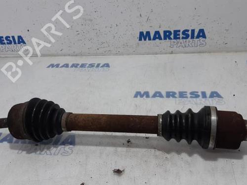 Used Left front driveshaft PEUGEOT 206 Hatchback (2A/C) 1.1 i (60 hp) 31453516