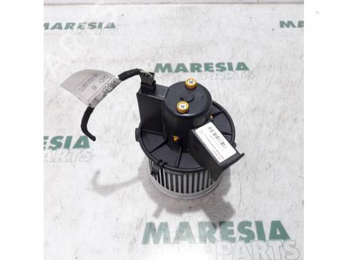 Used Heater blower motor FIAT 500 (312_) 1.2 (312AXA1A) (69 hp) 31530381