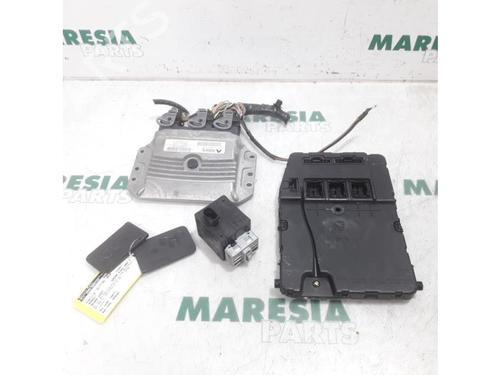 Used Engine control unit (ECU) RENAULT GRAND SCÉNIC II (JM0/1_) 2.0 (135 hp) 31452631