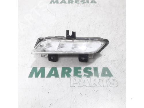 Used Right daytime light RENAULT CLIO IV (BH_) 1.5 dCi 90 (90 hp) 31386824