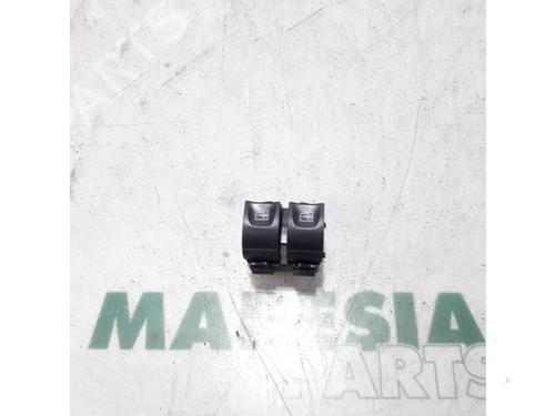 Used Switch RENAULT CLIO IV (BH_) 0.9 TCe 90 (BHNF, BHMA, BHMH, BHJK, BHJR) (90 hp) 31398696