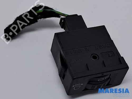 switch-citroen-c4-ii-nc_-2009-31429003 main image