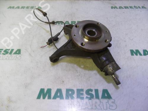 Used Right front steering knuckle PEUGEOT 308 I (4A_, 4C_) 1.6 HDi (92 hp) 31443074