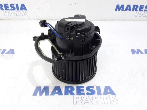 Used Heater blower motor Heater blower motor RENAULT MEGANE IV Grandtour (K9A/M/N_) 1.5 dCi 110 (110 hp) 31471275 31471275