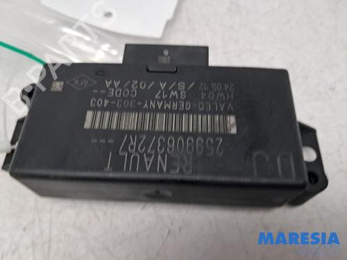 Módulo eletrónico RENAULT GRAND SCÉNIC III (JZ0/1_) 2.0 16V (JZ0G) (140 hp) 31505553