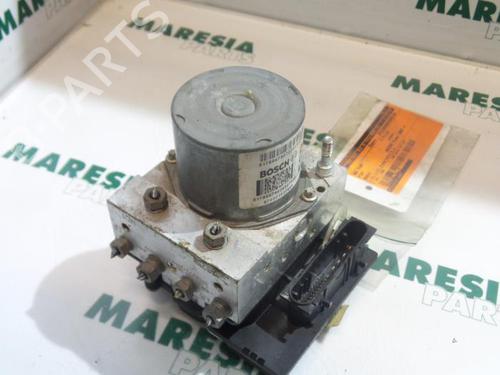 Used ABS pump FIAT BRAVO II (198_) 1.9 D Multijet (198AXC1B) (150 hp) 32197155