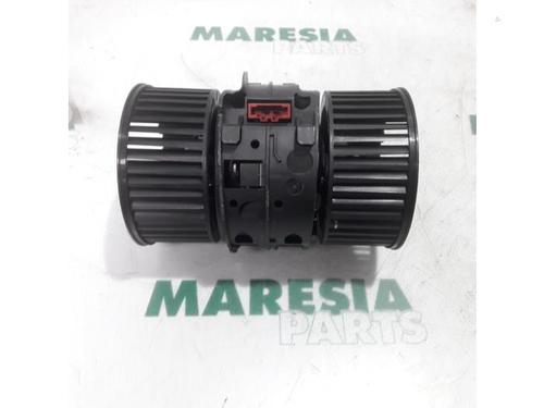 heater-blower-motor-renault-megane-iii-grandtour-kz01-2008-2009-2010-2011-2012-2013-2014-2015-2016-31443957 main image