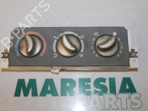 climate-control-renault-twingo-i-c06_-1993-1994-1995-1996-1997-1998-1999-2000-2001-2002-2003-2004-2005-2006-2007-2008-2009-2010-2011-2012-31387517 main image