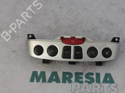 switch-fiat-punto-188_-1999-2000-2001-2002-2003-2004-2005-2006-2007-2008-2009-2010-2011-2012-31434625 main image