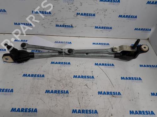 Used Front wipers mechanism RENAULT MEGANE III Hatchback (BZ0/1_, B3_) 1.4 TCe (BZ0F, BZ1V) (131 hp) 31383351