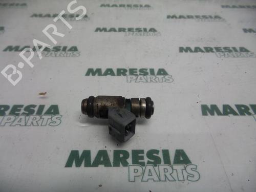 injector-renault-scenic-i-mpv-ja01_-fa0_-1999-2000-2001-2002-2003-2004-2005-2006-2007-2008-2009-2010-31415655 main image