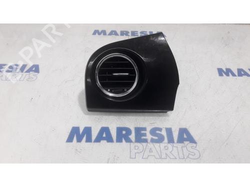 Used Air vent FIAT 500 (312_) 1.2 (312AXA1A) (69 hp) 31491235