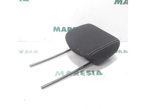 Used Headrest RENAULT CLIO IV (BH_) 0.9 TCe 90 (BHNF, BHMA, BHMH, BHJK, BHJR) (90 hp) 31405506