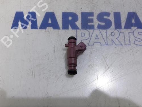 Used Injector FIAT BRAVO II (198_) 1.4 (198AXA1B) (90 hp) 31508279