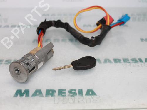 Used Ignition barrel CITROËN XSARA Break (N2) 1.6 16V (109 hp) 31467117