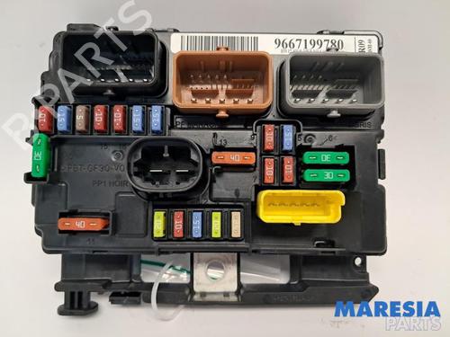 Used Fuse box CITROËN C3 II (SC_) 1.0 VTi 68 (68 hp) 31409564