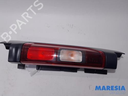 Used Left taillight RENAULT TRAFIC III Van (FG_) 1.6 dCi 95 (FGMJ, FGMR) (95 hp) 31515119