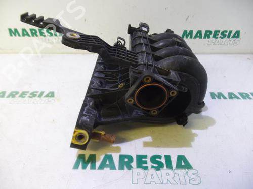 Injection rail FIAT STILO (192_) 1.2 16V (192_XA1B) | BP31494564M98