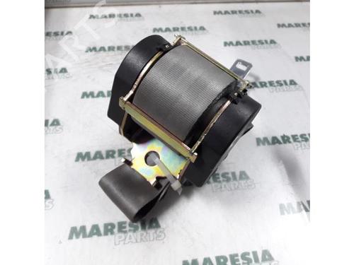 Used Rear right seatbelt RENAULT SCÉNIC I MPV (JA0/1_, FA0_) 2.0 16V (JA1B, JA1D, JA0C) (139 hp) 31465234