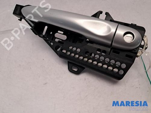 front-left-exterior-door-handle-renault-clio-iv-bh_-2012-2013-2014-2015-2016-2017-2018-2019-2020-2021-31417008 main image