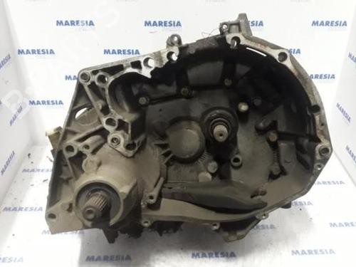 Used Gearbox RENAULT RAPID Box Body/MPV (F40_, G40_) 1.9 D (F40R) (54 hp) 31453496