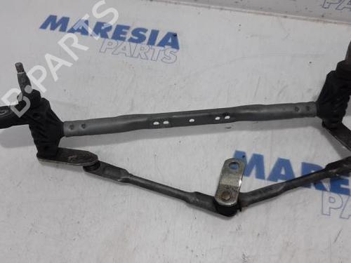 Used Front wipers mechanism FIAT 500 (312_) 1.2 (312AXA1A) (69 hp) 31496738