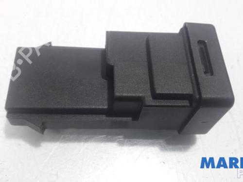 Engine control unit (ECU) PEUGEOT 508 SW I (8E_) 2.0 HDi RXH Hybrid4 | BP31450494M57 