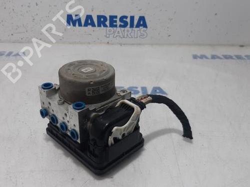 Used ABS pump CITROËN C3 II (SC_) 1.2 VTi 82 (82 hp) 31418181