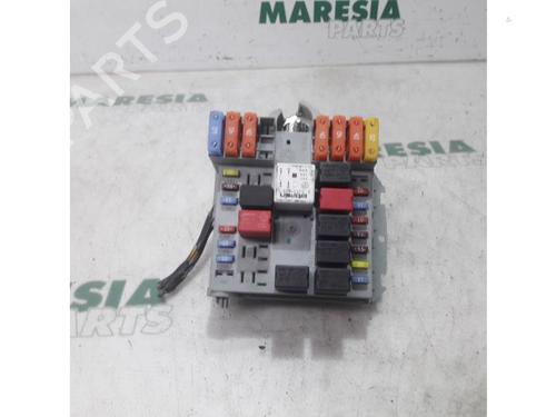 Used Fuse box Fuse box FIAT CROMA (194_) 1.8 16V (194AXG1A) (140 hp) 31465192 31465192