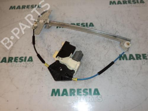 Rudehejsemekanisme Højre foran PEUGEOT 307 Break (3E) 1.6 HDi 110 (109 hp) 31488334